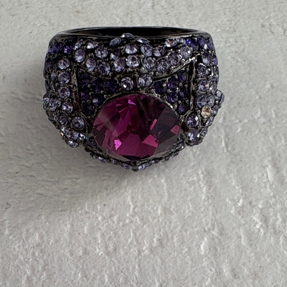 Elegant Purple and Pink Gemstone Ring